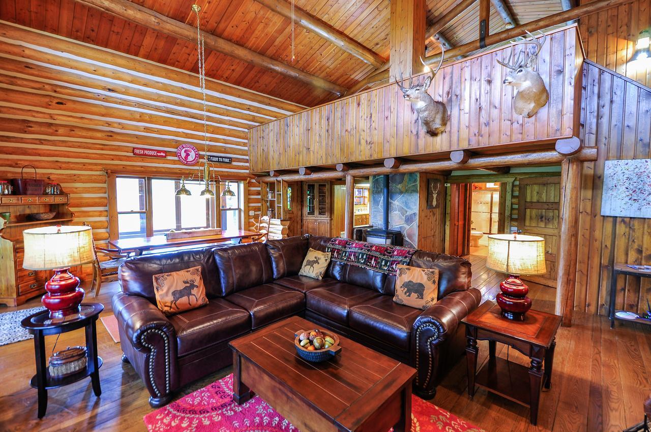 Glacier Homestead Coram Zewnętrze zdjęcie